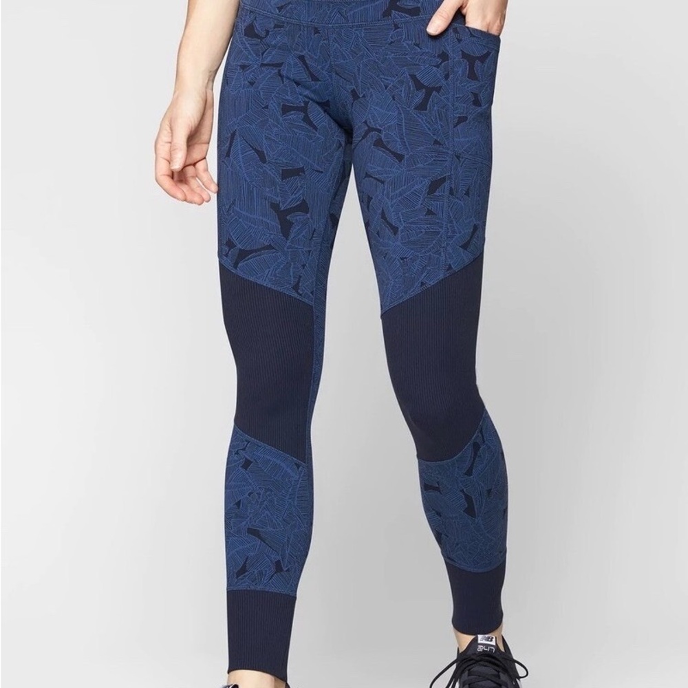 Athleta Women's Patterned Leggings in Navy